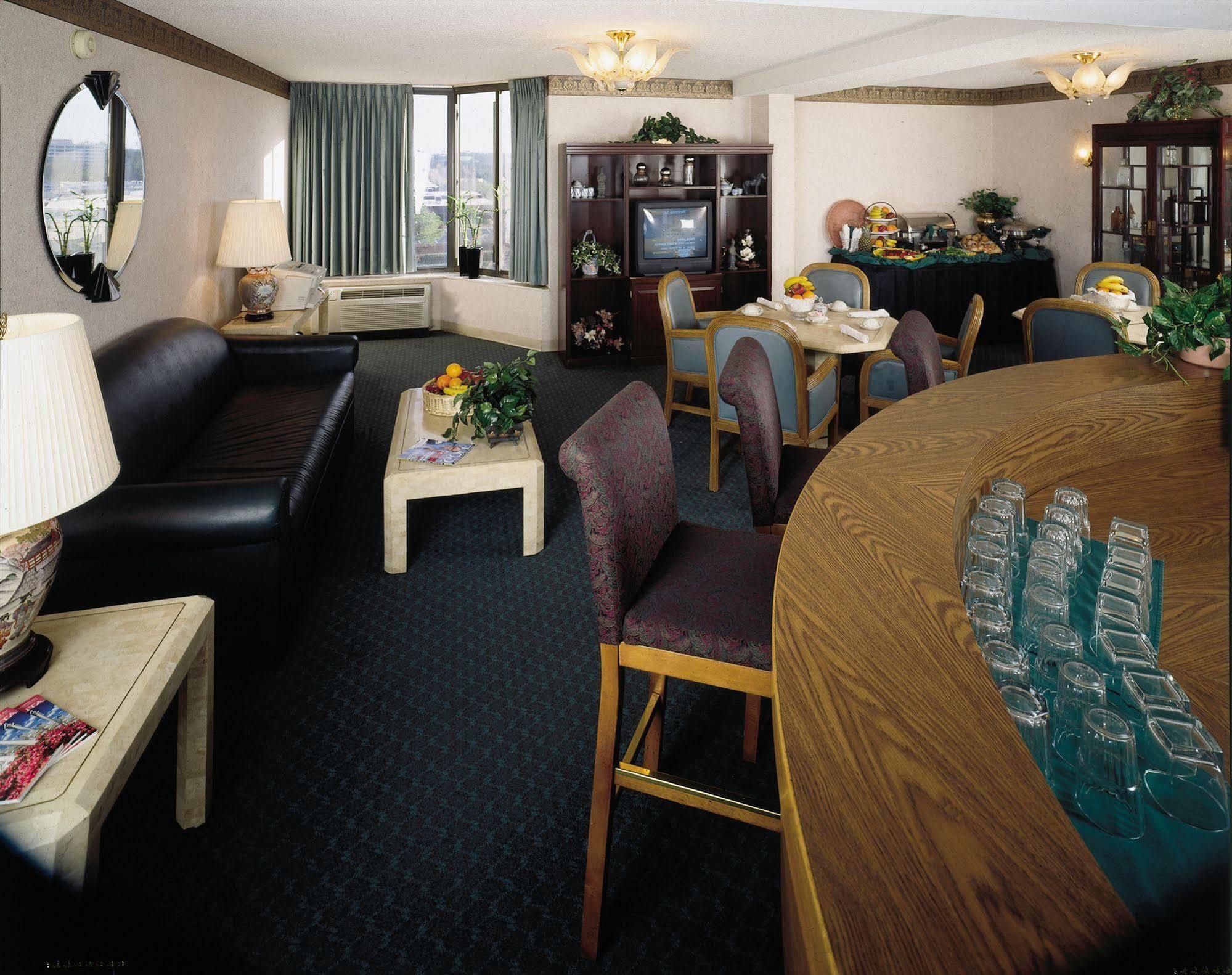 Garden Plaza Peachtree Corners Norcross Hotel Buitenkant foto